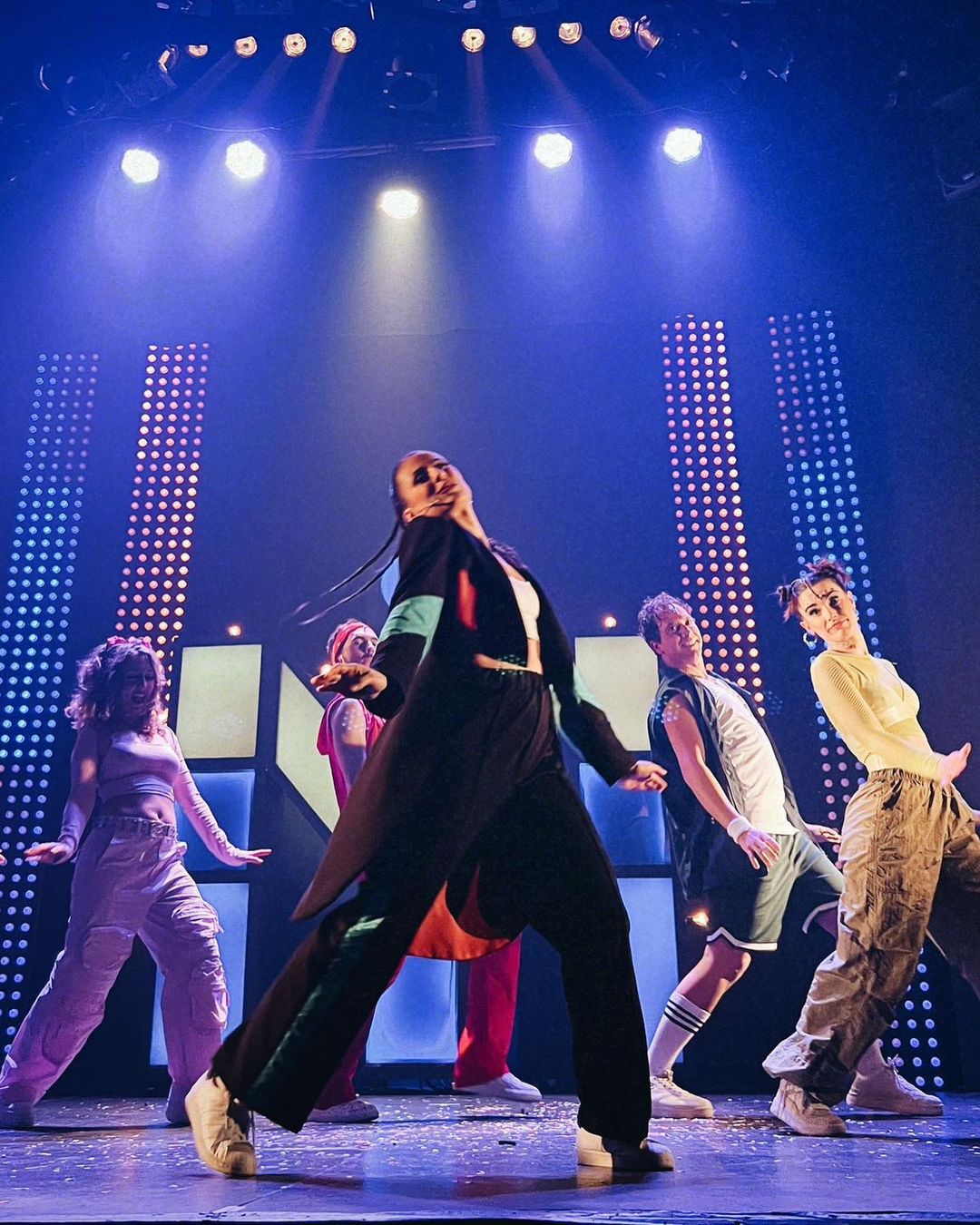 TEATRO – MILLENIAL THE SHOW